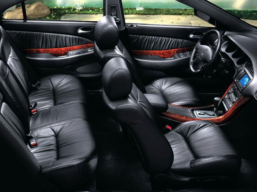 Интерьер Acura TL 3.2 1999 года  (фото 7 из 15)
